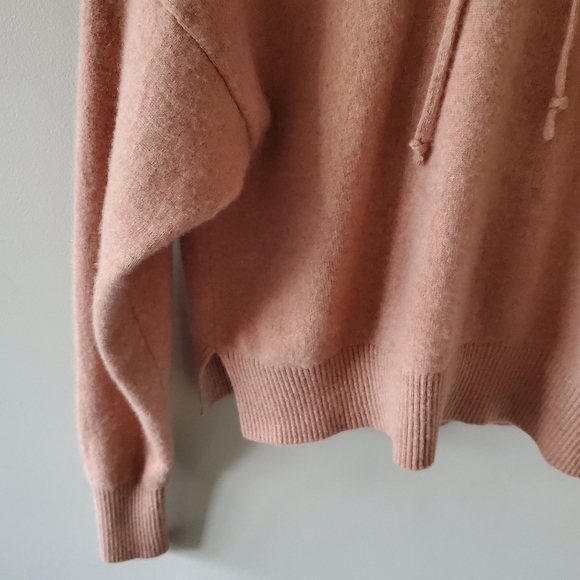 Aritzia Soft Pink Hooded Cashmere-Blend Sweater - Picture 11 of 13